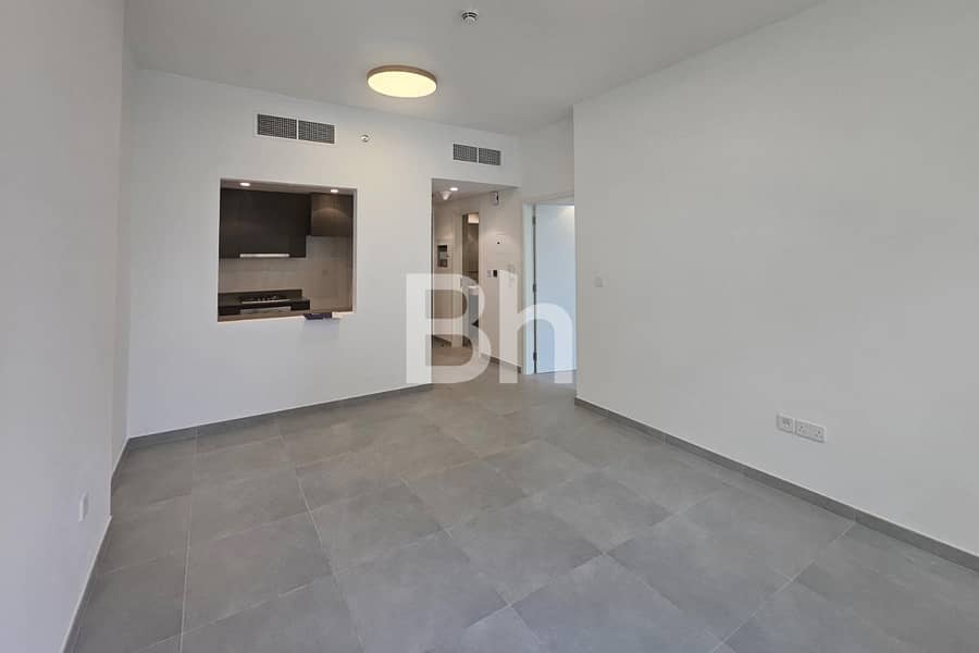 Tenanted | Closed Kitchen | 2 Bathroom | Resale Tenanted | Closed Kitchen | 2 Bathroom | Resale