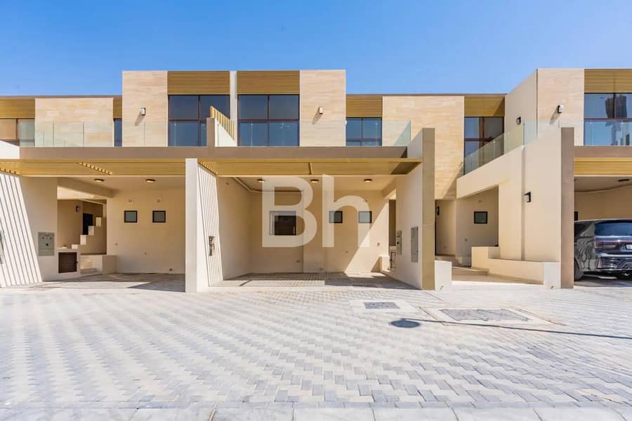 Single Row | 12 Cheques | New | Spacious Single Row | 12 Cheques | New | Spacious