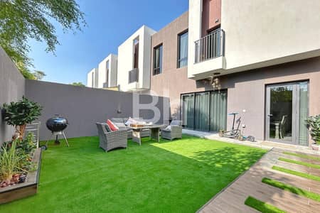 3 Bedroom Villa for Sale in Aljada, Sharjah - Upgraded Townhouse | Single Row | Corner