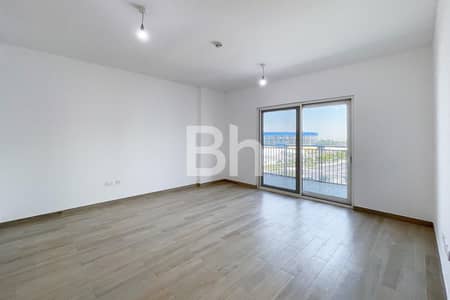 1 Bedroom Flat for Rent in Yas Island, Abu Dhabi - Vacant Soon | Sea World View | Multiple Payments