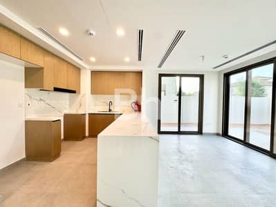4 Bedroom Villa for Rent in Dubailand, Dubai - Modern | Single row | Spacious 4 BR with maid