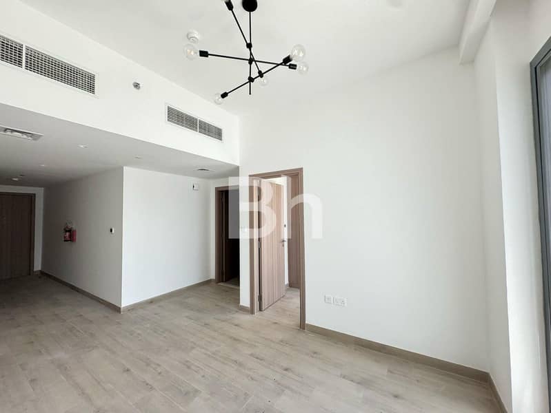 Brand New | Modern | Pool Views | Vacant Brand New | Modern | Pool Views | Vacant