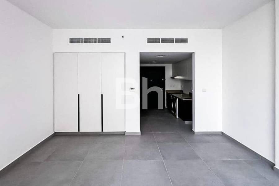 Studio | Open View | Prime Location | Tenanted