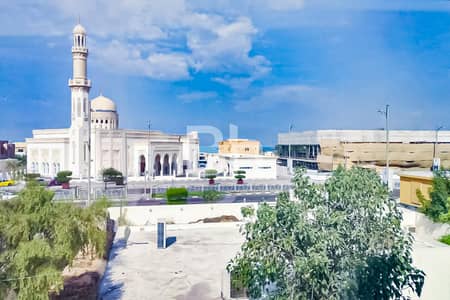 7 Bedroom Villa for Sale in Umm Suqeim, Dubai - Luxurious | Prime Location | Close To The Beach