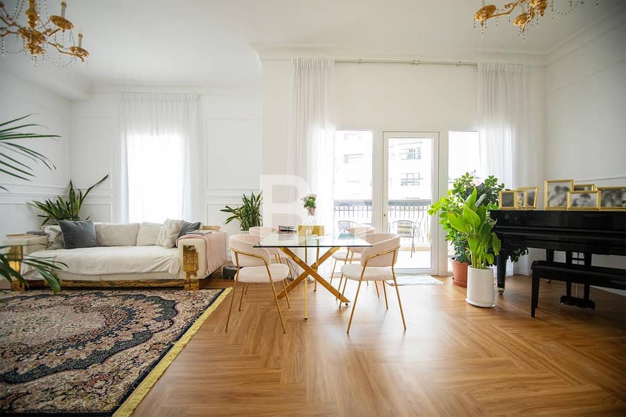 Lively | Upgraded | High Floor | Corner Unit Lively | Upgraded | High Floor | Corner Unit