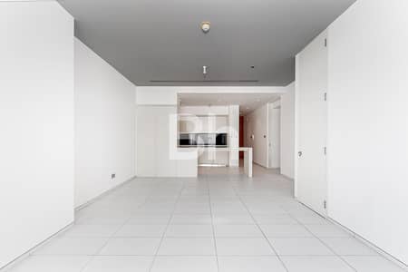 1 Bedroom Apartment for Rent in DIFC, Dubai - Unfurnished | Large Layout | High Floor