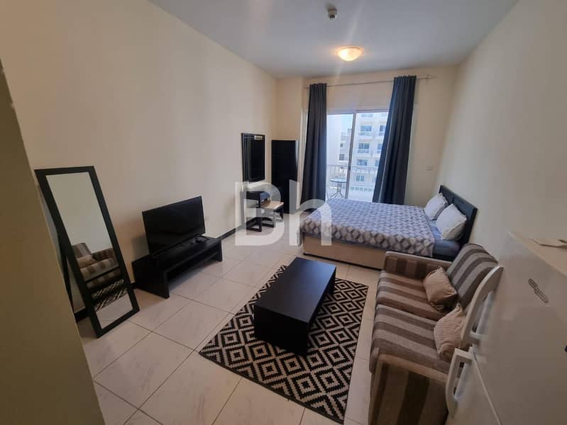 Spacious Furnished | Ready to Move In | Pool View Spacious Furnished | Ready to Move In | Pool View