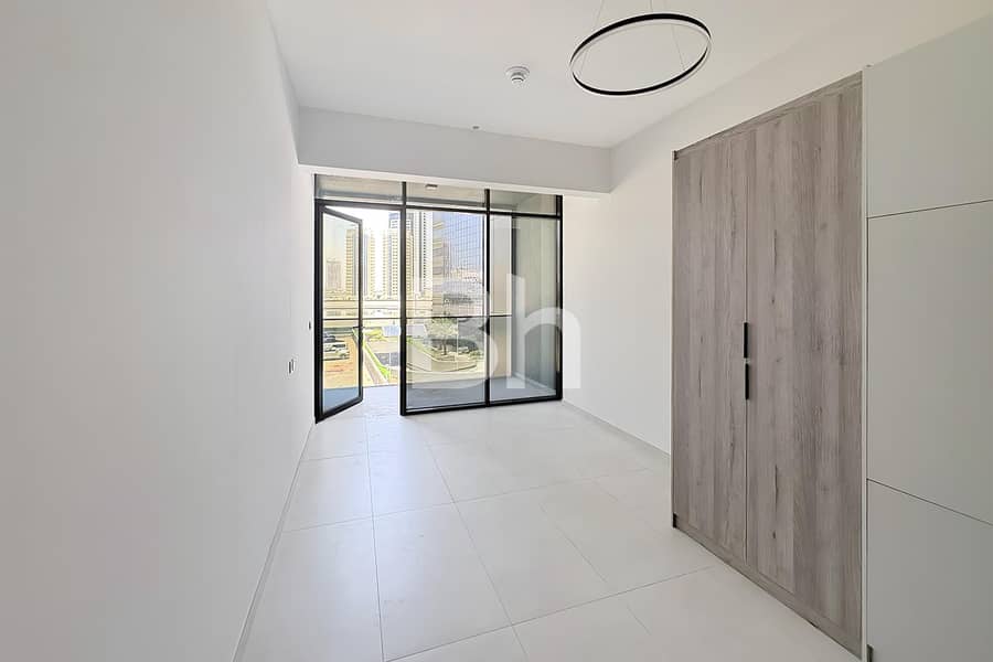 Brand new | Vacant | Low floor | Flexible cheques Brand new | Vacant | Low floor | Flexible cheques