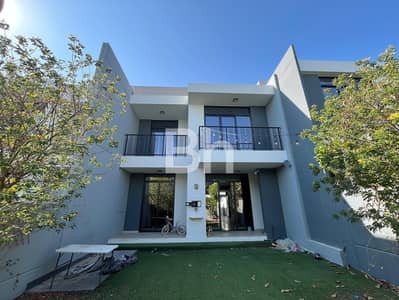 3 Bedroom Townhouse for Sale in Motor City, Dubai - Vacant Soon | Across Park | Negotiable