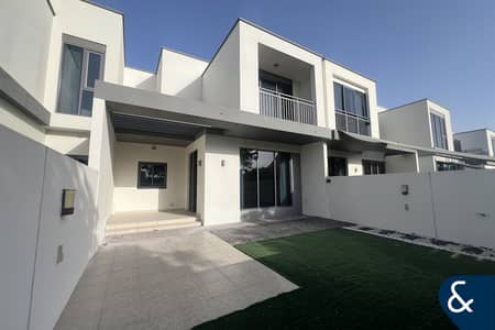 3 Bedroom Villa for Rent in Dubai Hills Estate, Dubai - Vacant Now | Near Ammenities | Single Row