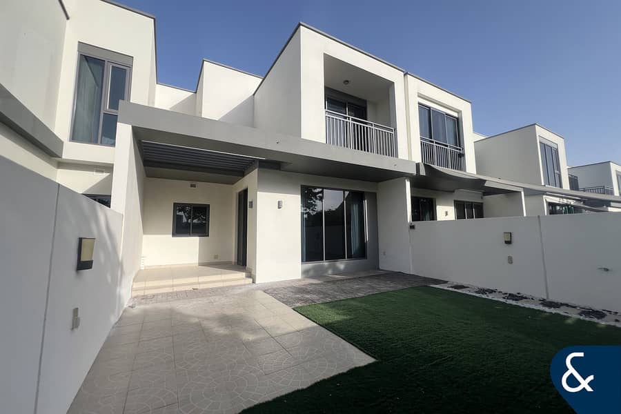 位于迪拜山庄,枫叶社区,枫叶3区 3 卧室的别墅 260000 AED - 11661199 位于迪拜山庄,枫叶社区,枫叶3区 3 卧室的别墅 260000 AED - 11661199