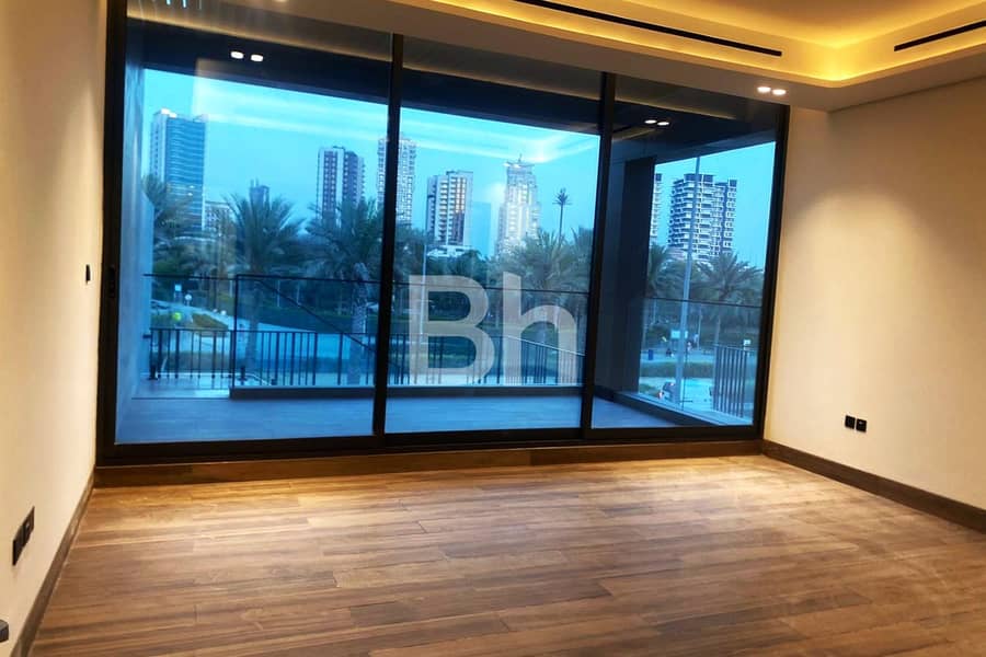 Single Row | Brand New | Vacant | Modern Design Single Row | Brand New | Vacant | Modern Design