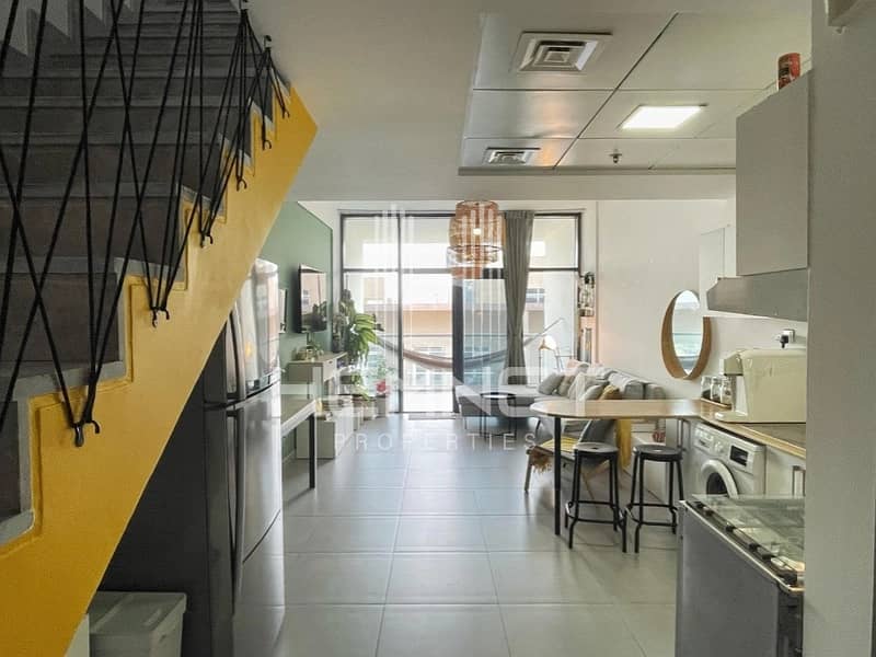 Vacant | Furnished | Upgraded Duplex | High Floor Vacant | Furnished | Upgraded Duplex | High Floor