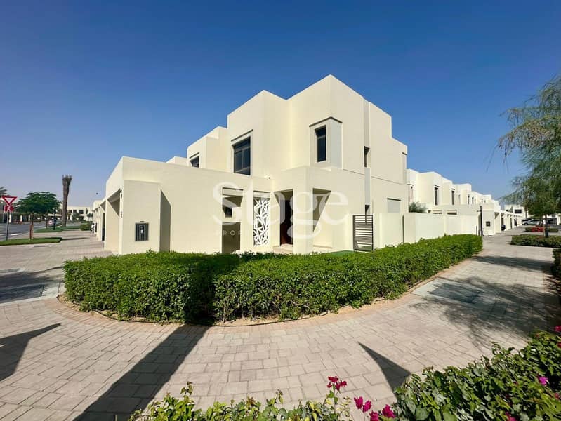 Таунхаус в Таун Сквер,Реем Таунхаусес, 4 cпальни, 3600000 AED - 11661771 Таунхаус в Таун Сквер,Реем Таунхаусес, 4 cпальни, 3600000 AED - 11661771