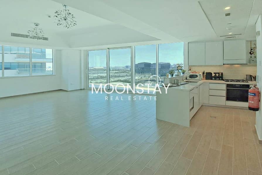 Lavish Unit | High Floor | Upcoming In July Lavish Unit | High Floor | Upcoming In July