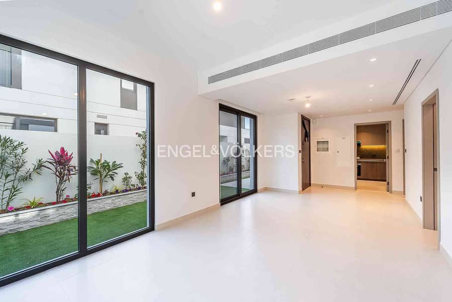 位于蒂拉尔阿尔加夫综合社区,奥拉别墅区 4 卧室的联排别墅 375000 AED - 11662582 位于蒂拉尔阿尔加夫综合社区,奥拉别墅区 4 卧室的联排别墅 375000 AED - 11662582