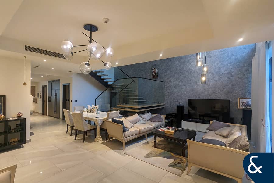 Furnished | Access To Pool | Luxury Townhouse Furnished | Access To Pool | Luxury Townhouse