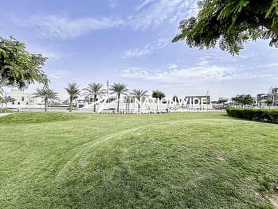 Plot for Sale in Yas Island, Abu Dhabi - Build Your Fancy Home|Single Row Plot|Canal View