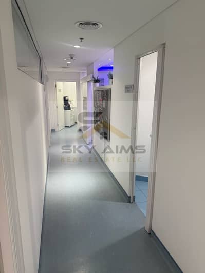 مکتب  للايجار في ديرة، دبي - dnib denrtal clinic (6). jpeg