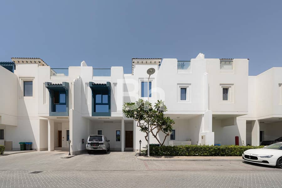 VacantI 5 BR Villa | Burj Al Arab View| Upgraded VacantI 5 BR Villa | Burj Al Arab View| Upgraded