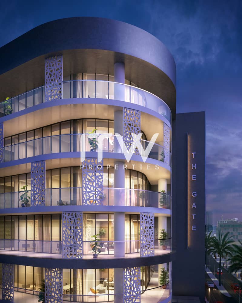 10 05-EXTERIOR. jpg