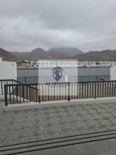 Villa | for sale in Al Dana | Sea & Mountain View