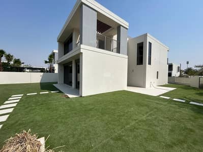 Road backing | Fully Furnished | Unfurnished Option