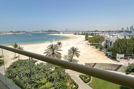 1 Bedroom Apartment for Sale in Palm Jumeirah, Dubai - Sea View | Vacant | Close to Nakheel Mall