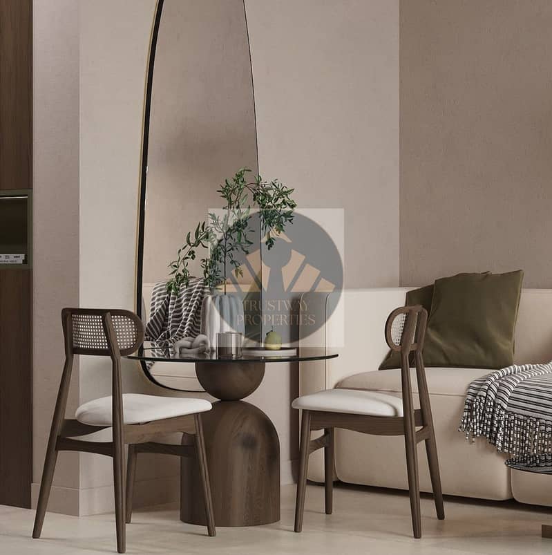 8 dining living areaa. jpg