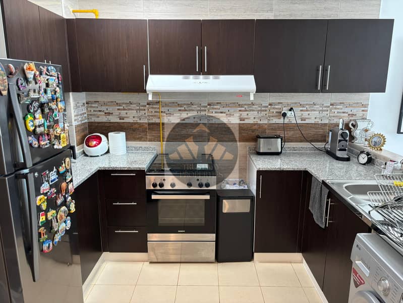 11 kitchen 1. jpg