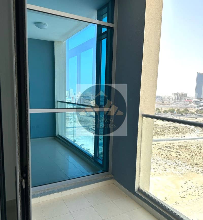 18 Balcony. jpg