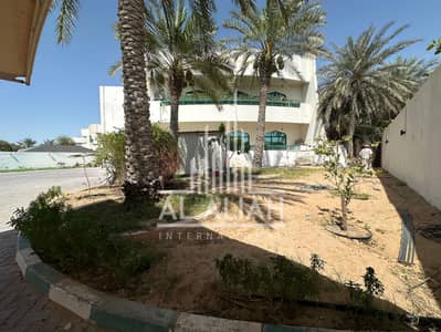 8 Bedroom Villa for Sale in Rabdan, Abu Dhabi - WhatsApp Image 2025-05-16 at 13.19. 04_81ab6428. jpg