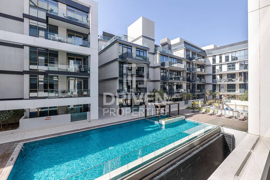 Stunning Layout with Pool View | Vacant Apt Stunning Layout with Pool View | Vacant Apt