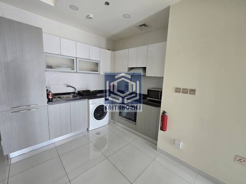 11 86aed74c-a614-4db7-832d-139b25abaef0. jpg