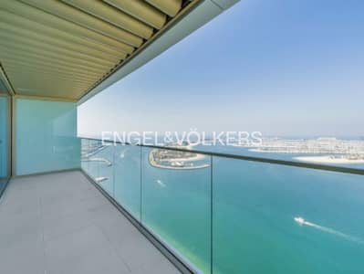 3 Bedroom Apartment for Rent in Dubai Harbour, Dubai - Sea View | Luxurious | Private Beach Access