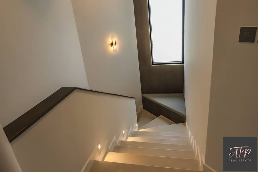 39 NW2A2925. jpg