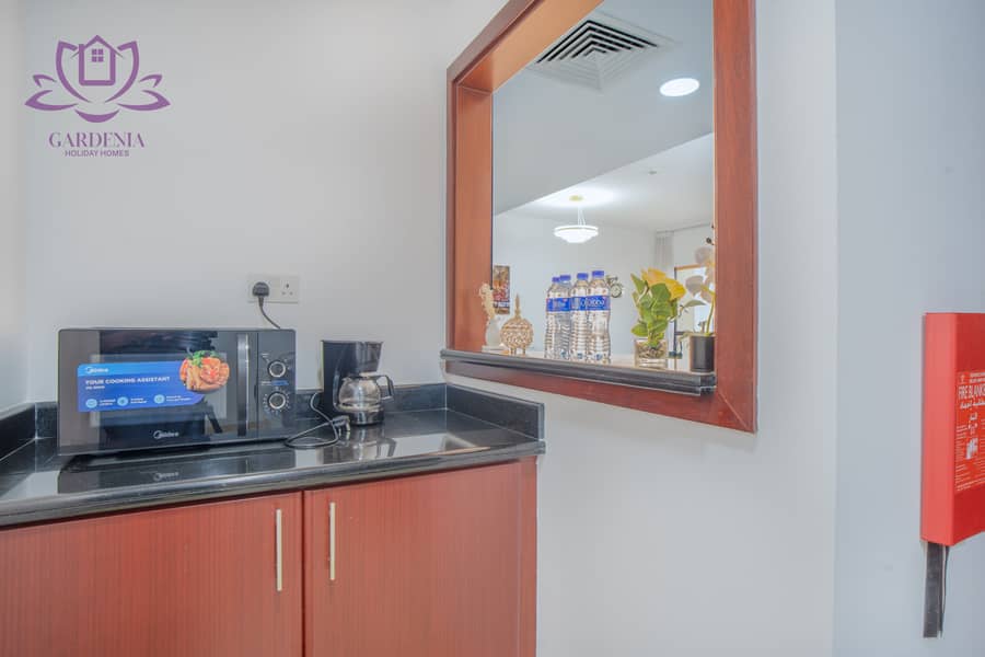 30 Kitchen 5. jpg