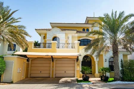 5 Bedroom Villa for Sale in Palm Jumeirah, Dubai - Three Floor Garden Home I Big Plot I High Number
