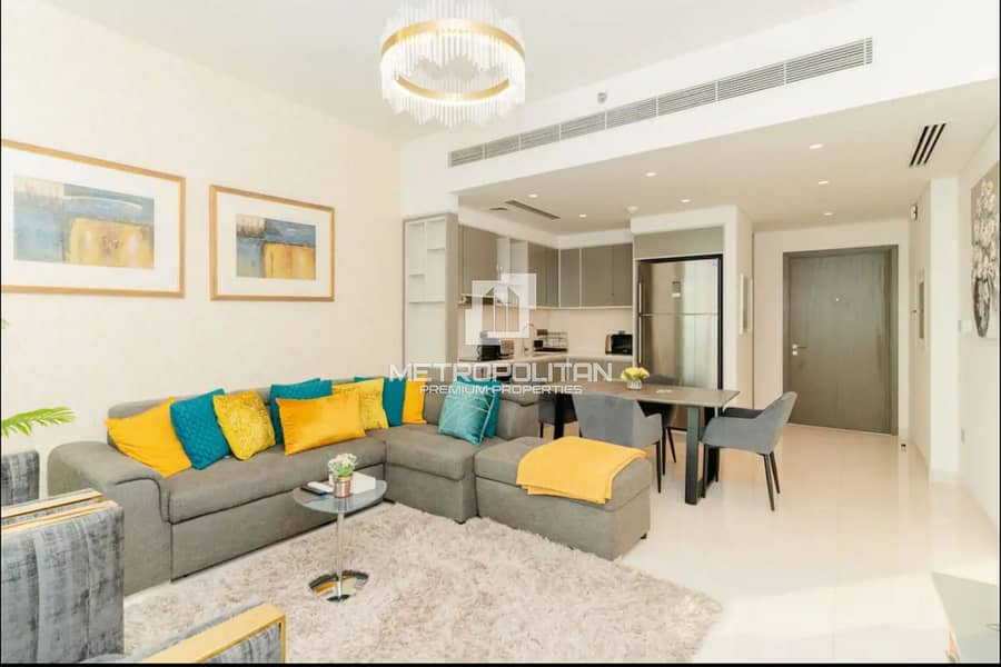 Stunning Views | Prime Location | Waterfront Stunning Views | Prime Location | Waterfront