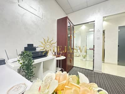مکتب  للايجار في ديرة، دبي - 1fe011af-f9ad-45dc-8373-f45599bccee8. jpg