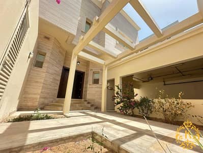 فیلا 4 غرف نوم للايجار في الخالدية، أبوظبي - IMG-20250516-WA0310. jpg