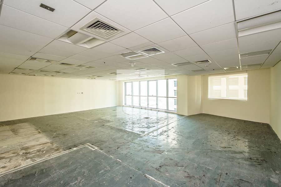 4 Semi fitted office for rent in Tameem