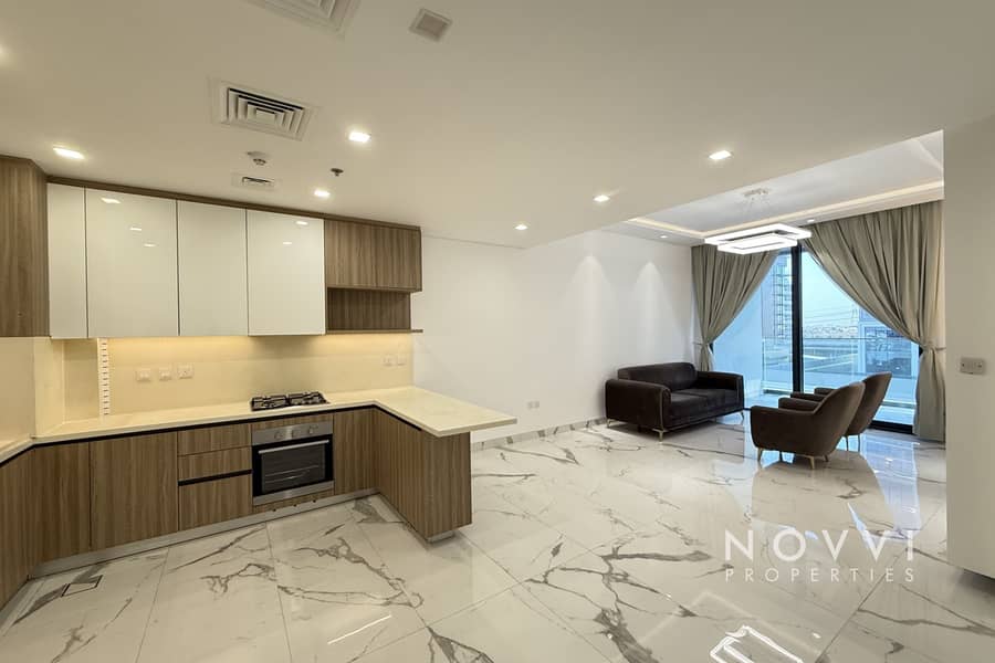Community Expert | Spacious | Vacant Community Expert | Spacious | Vacant