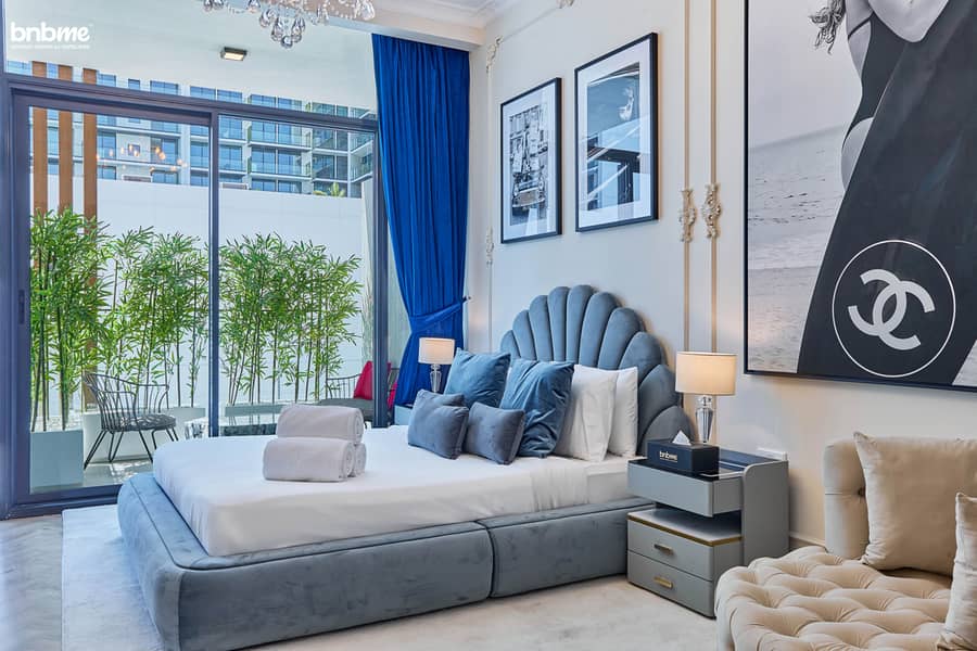 6 Bedroom 1. jpg