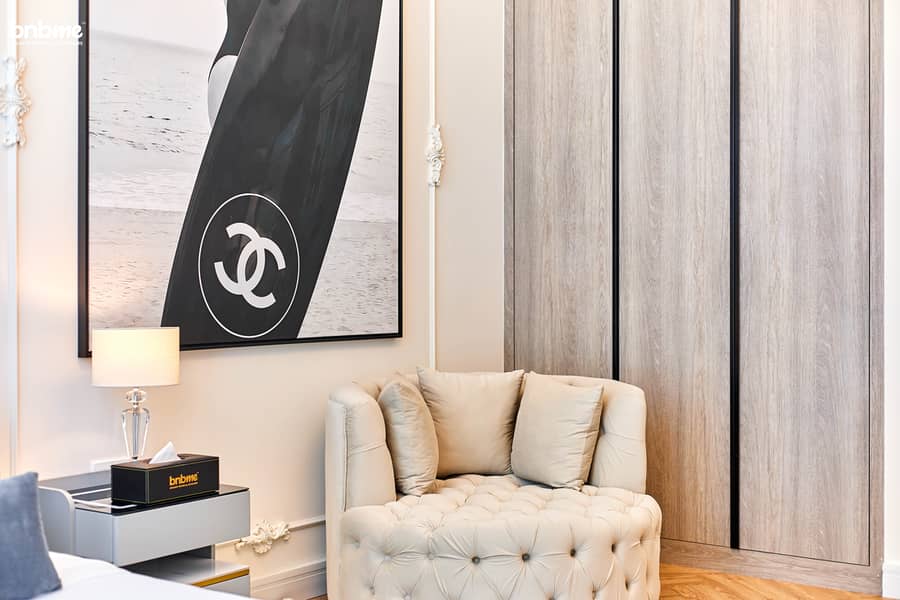 11 Living Area. jpg