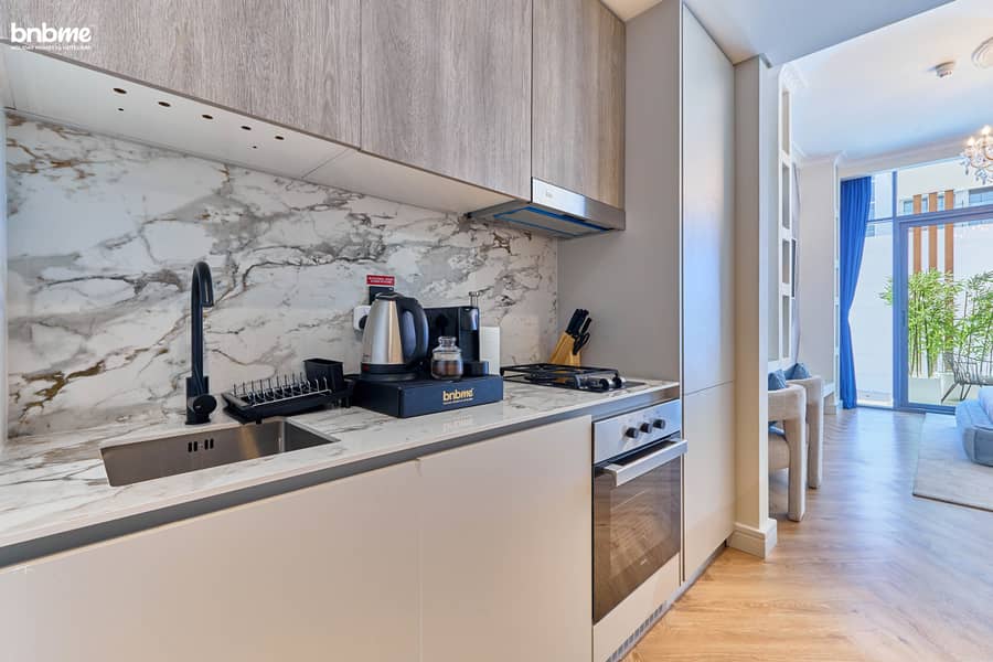 16 Kitchen 3. jpg