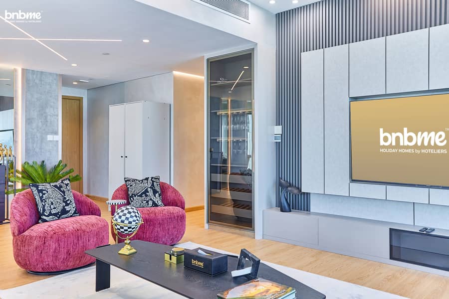 8 Living Room (3). jpg