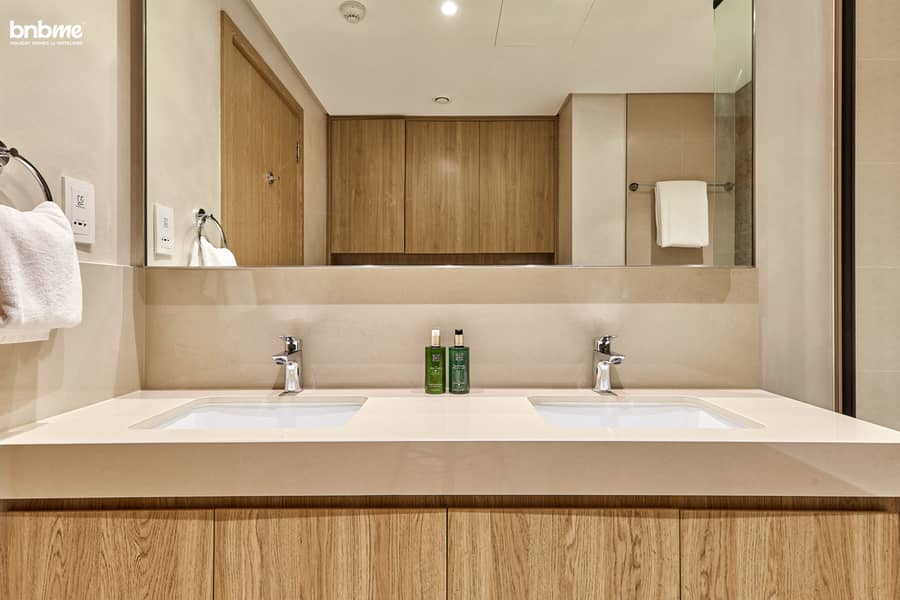 39 Master Washroom (1). jpg