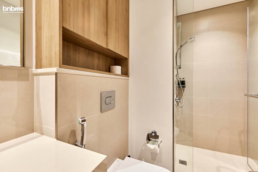 47 Washroom B. jpg