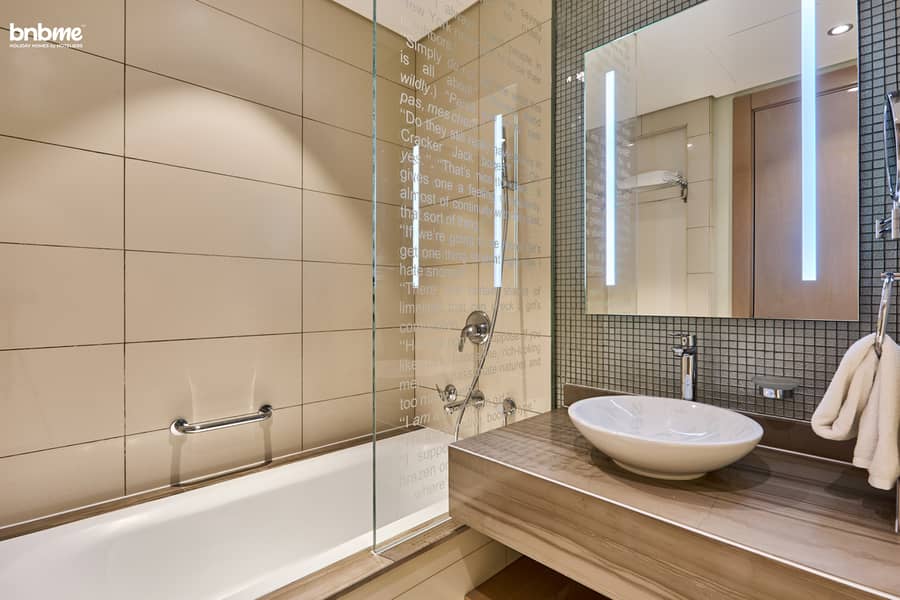 34 Washroom B. jpg